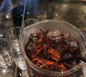 杭州豪华的ktv招聘酒水销售员,90后上可以做夜场招聘_