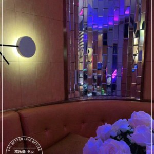 杭州小费高的酒吧ktv招聘酒水销售员,做夜场做高端还是中端好