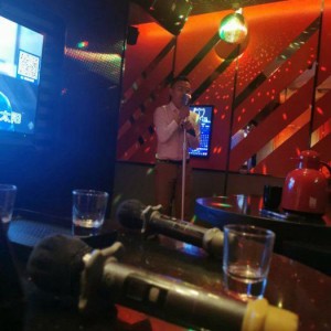 杭州临安区高虹镇附近ktv招聘酒水促销员,加班双倍工资吗？