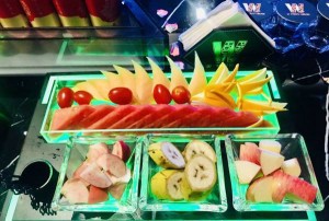 杭州上城区南星街道附近ktv招聘包厢服务员,ktv领班队长微信多少