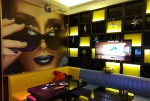 杭州豪华KTV包厢：尽享娱乐，全包食宿