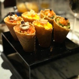 杭州桐庐县城南街道附近夜场招聘商务接待,一个月工资多少